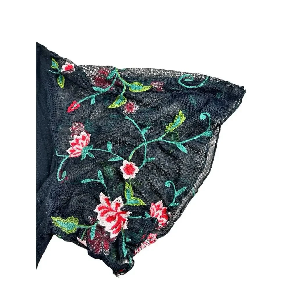 Kim & Cami Black Blouse Sz 1X Embroidered Floral Flutter Short Sleeves Top - Picture 4 of 5